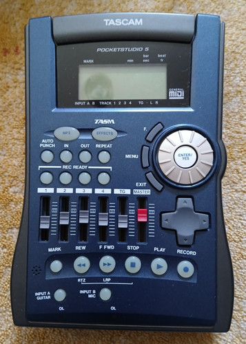 Tascam pocketstudio 4 track - 5:, 4-track
