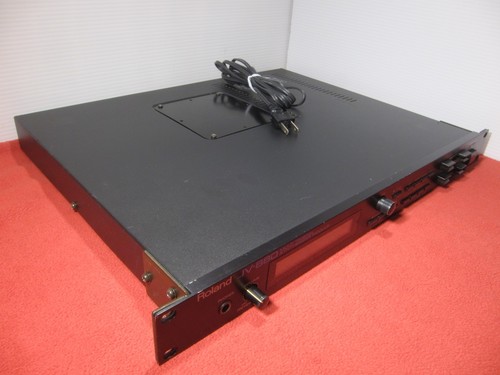 Roland 880 multi timbre - jv-880,